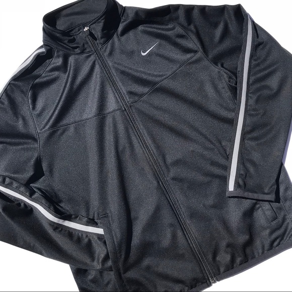 NIKE l Men’s Zip front knit jacket - Picture 2 of 6